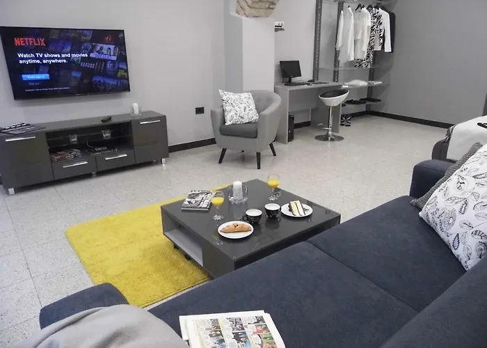 Batcave * 풀라